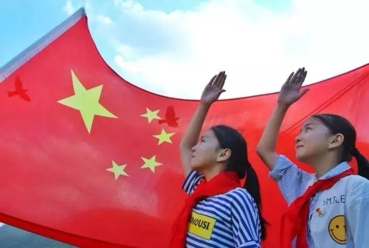 身材修长颜值爆表 这样的女篮队员谁不爱(图)